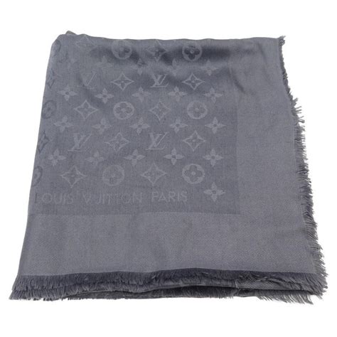 foulard louis vuitton gris|Louis Vuitton monogram shawl.